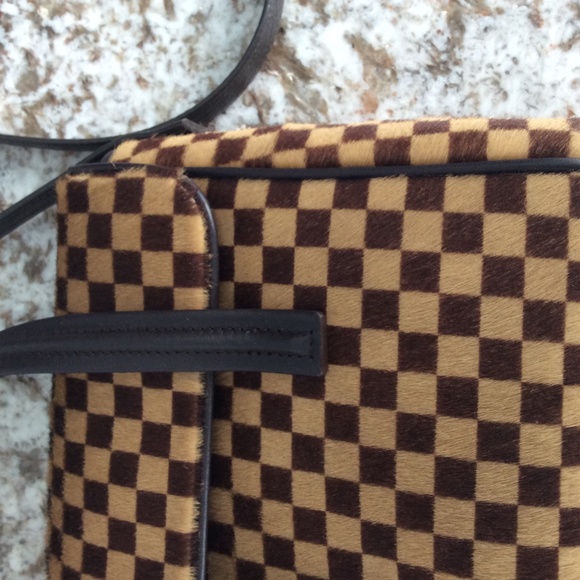 Louis Vuitton Purse - Picture 15 of 16